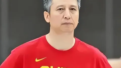 沙尘暴看似不美，想象中却别有风情10赞23评。